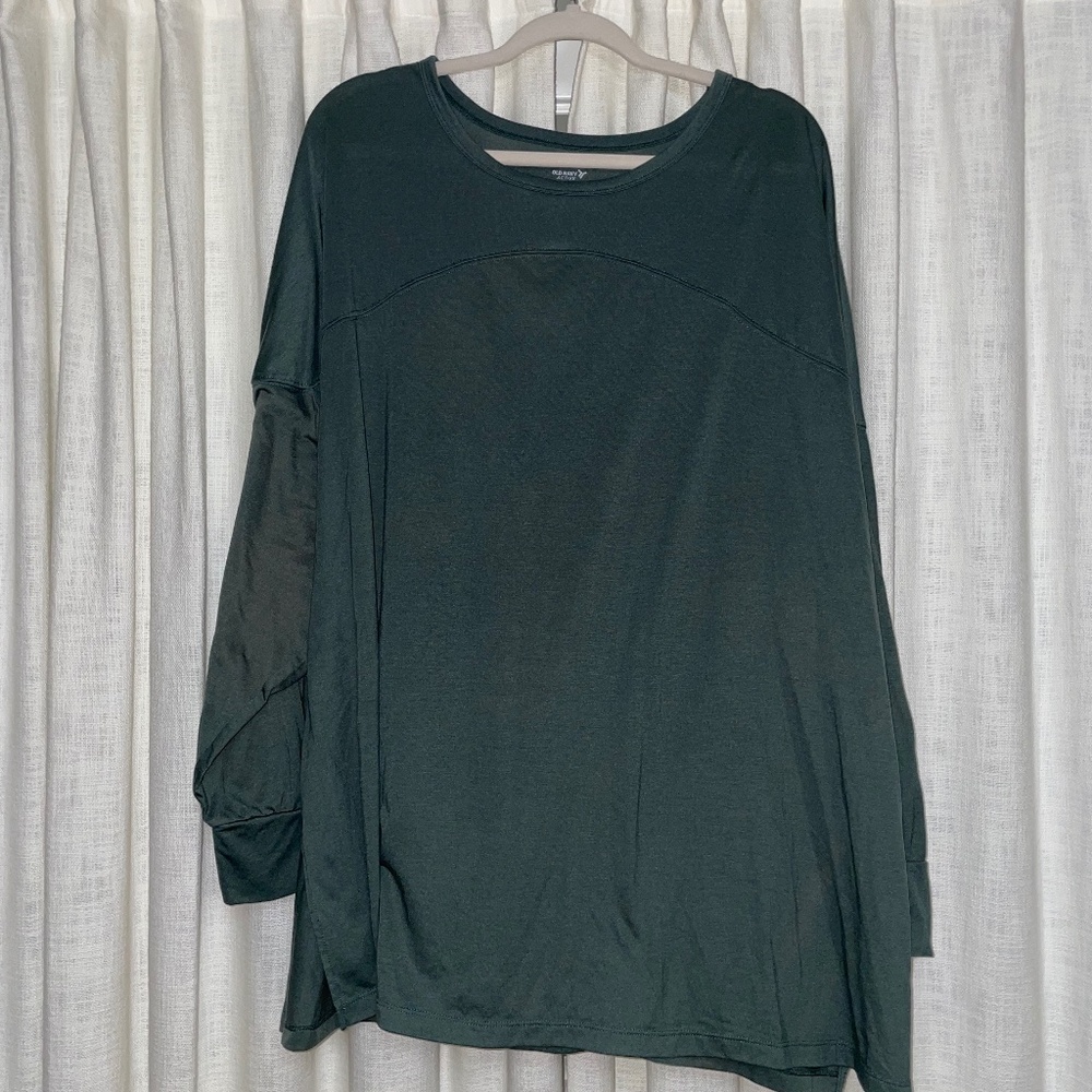 Old navy ultralite active shirt